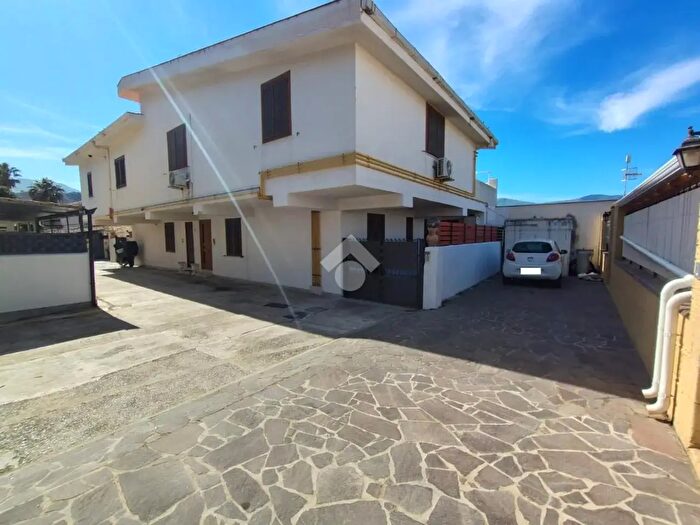 Appartamento trilocale in vendita in Via Giorgio Almirante, Capaci