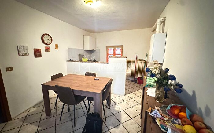 Appartamento trilocale in vendita in Via Guglielmo Marconi, Verzuolo