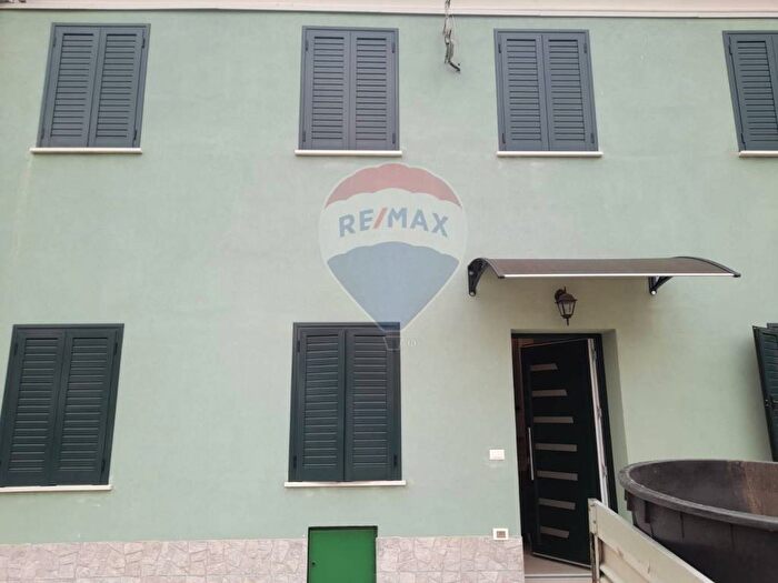 Casa quadrilocale in affitto in Viale Trieste Villaggio dei Fiori, Vicenza