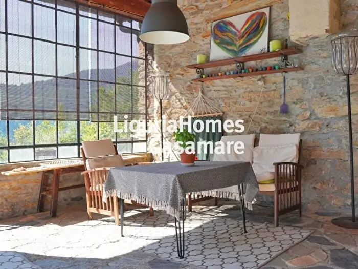 Casa con 6 locali in vendita in Via al Santuario, Rezzo