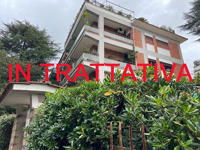 Appartamento con 5 locali in affitto in Via Ugo De Carolis, Balduina, Roma