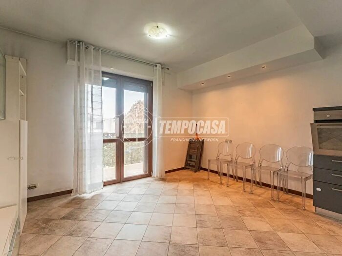 Appartamento trilocale in vendita in Via Garavaglia, Cisliano