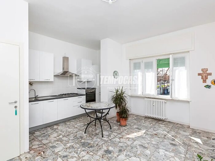 Appartamento bilocale in vendita in Viale Isonzo, Fossano