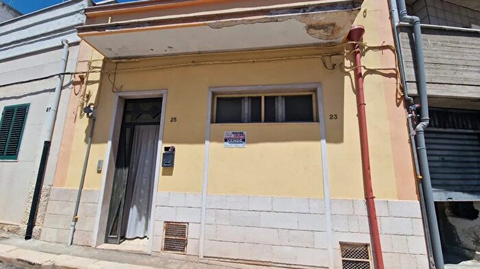 Casa trilocale in vendita in Via Caboto Andria Andria Zona Camaggio Croci San Vito, Andria