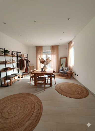 Appartamento con 10 locali in vendita in Via Roma, Calderara Di Reno