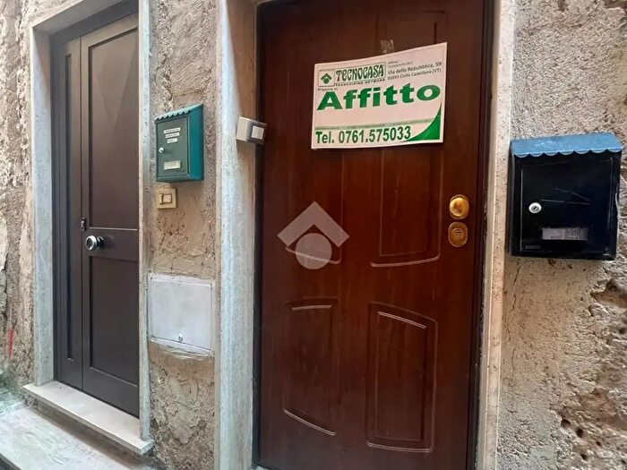 Appartamento trilocale in affitto in Via Via dello Sdrucciolo, Civita Castellana