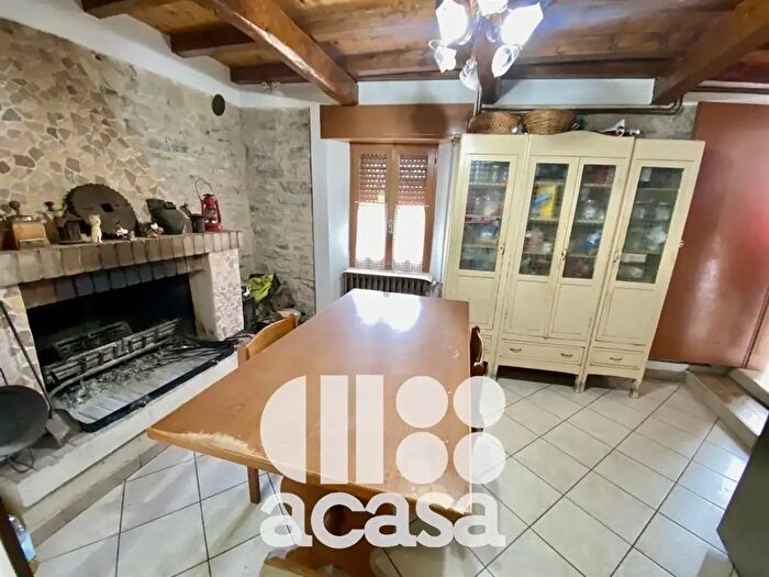 Casa con 5 locali in vendita in Sogliano Al Rubicone