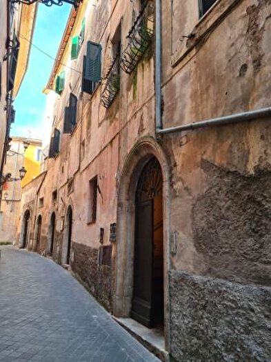 Appartamento con 6 locali in vendita in Via Roma, Alatri