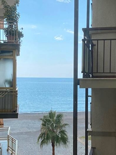 Appartamento bilocale in vendita in Passeggiata Oberdan, Ventimiglia