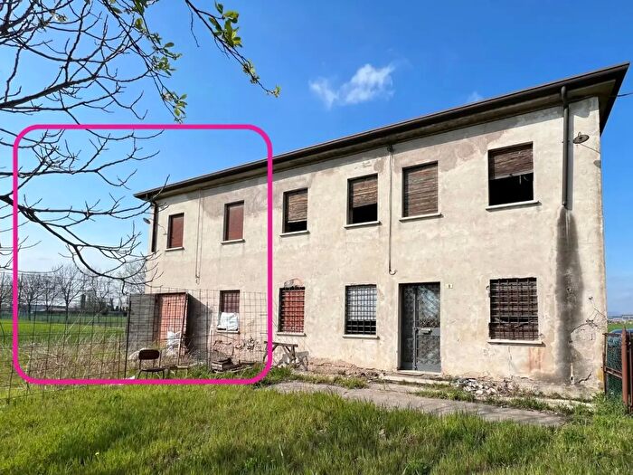 Casa trilocale in vendita in Via Madonnetta, Ospedaletto Euganeo