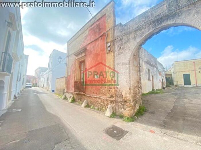 Casa con 6 locali in vendita in Via San Francesco, Campi Salentina