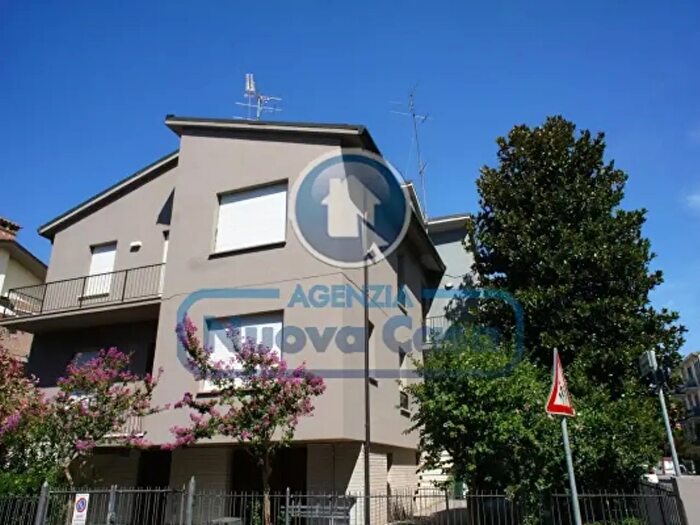 Casa con 6 locali in vendita in Via Augusta Rasponi, Ravenna