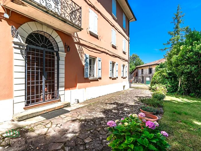 Casa con 9 locali in vendita in Via Lagune, Sasso Marconi