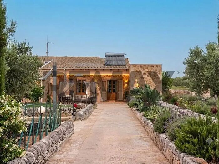 Casa con 5 locali in vendita in Contrada Puntarazzi Snc, Ragusa