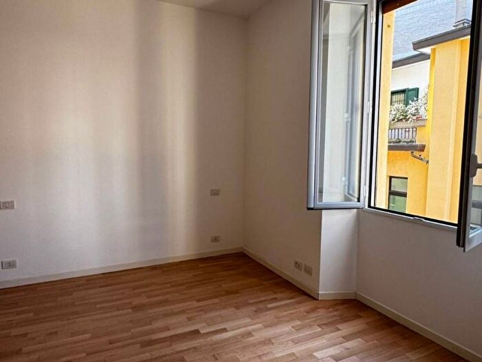 Appartamento bilocale in affitto in Via Paolo Lomazzo, Paolo Sarpi, Milano