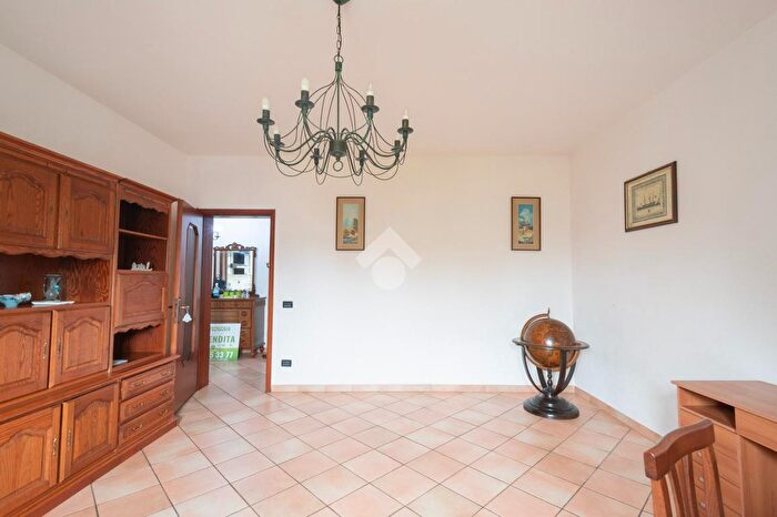 Appartamento trilocale in vendita in Via Mahatma Gandhi, Novi Di Modena