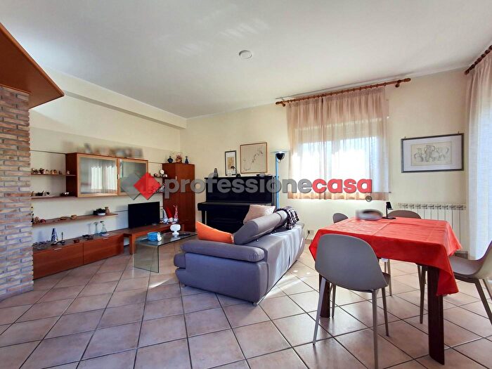 Appartamento trilocale in vendita in Via Pacini E, Trecastagni