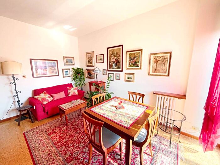 Appartamento trilocale in affitto in Via Carlo Rainoldi, Centro, Varese