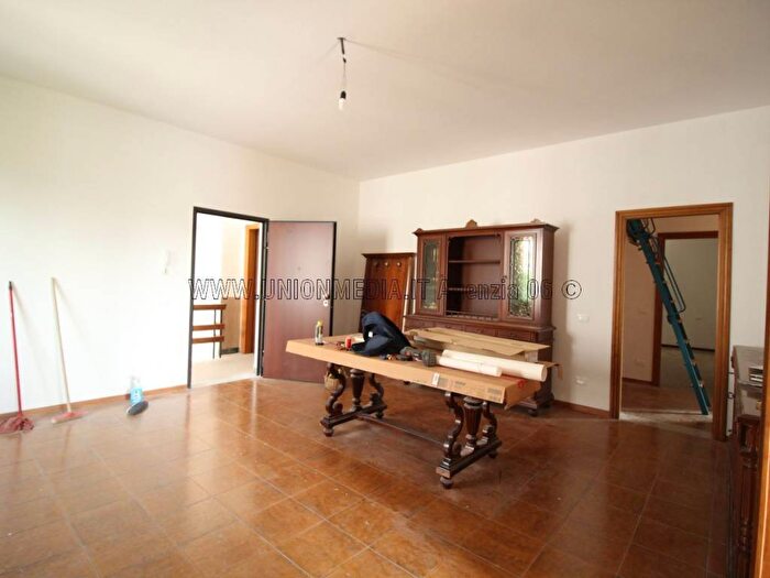 Appartamento con 5 locali in affitto in Centro, Arcola