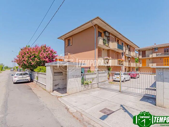 Appartamento trilocale in vendita in Via G Verdi, Albuzzano