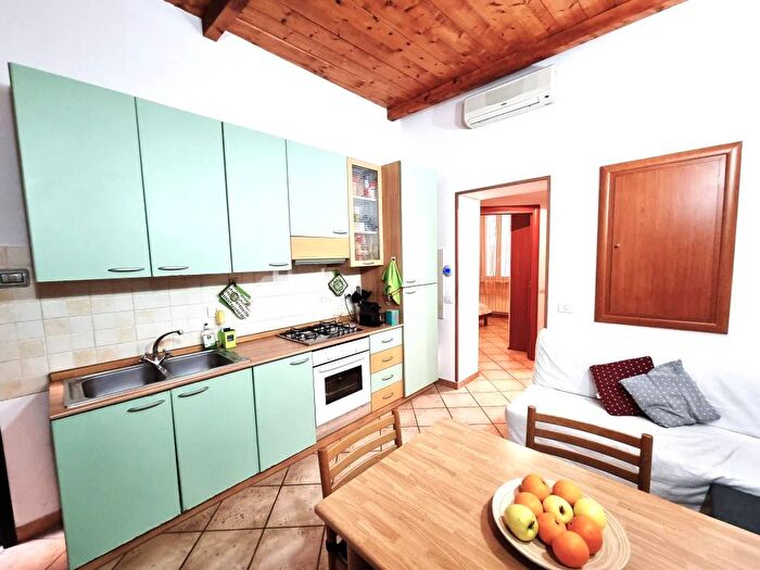 Appartamento bilocale in affitto in Via Giacomo Rezia, Centro Storico, Pavia