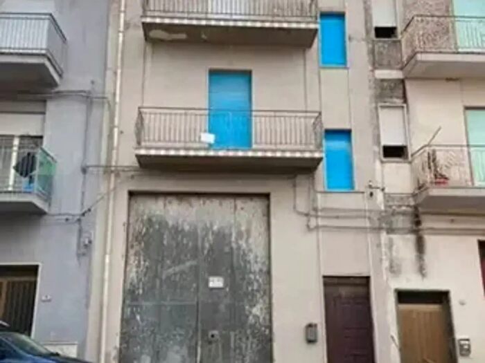Casa con 6 locali in vendita in Via Affacciatura, Calatafimi
