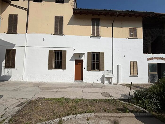 Casa trilocale in vendita in Gambolo'