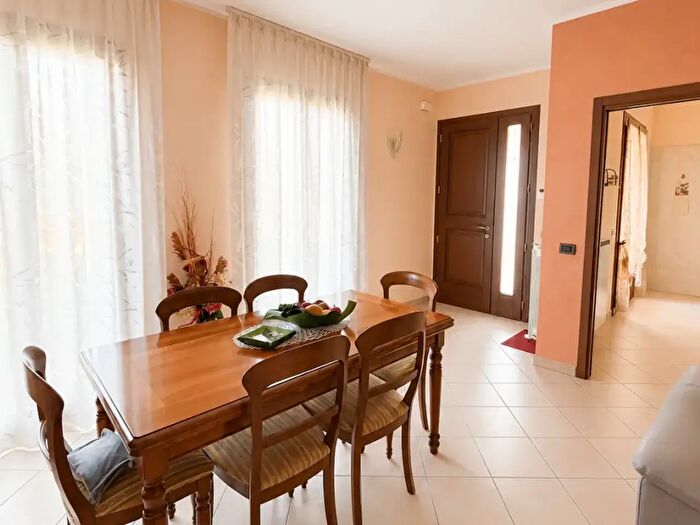Casa quadrilocale in vendita in Badia Polesine