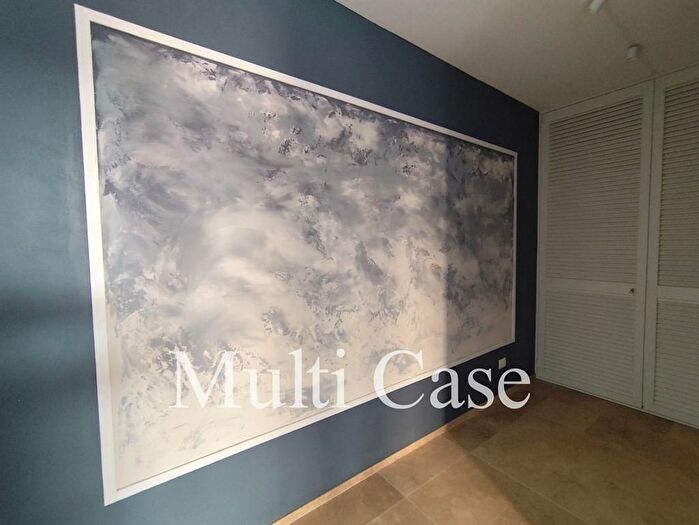 Appartamento con 7 locali in vendita in Via Italica, Camaiore