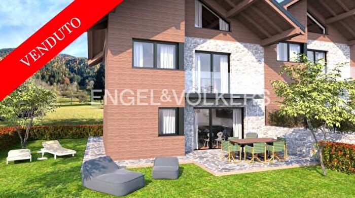 Appartamento trilocale in vendita in Via Zeledria, Pinzolo