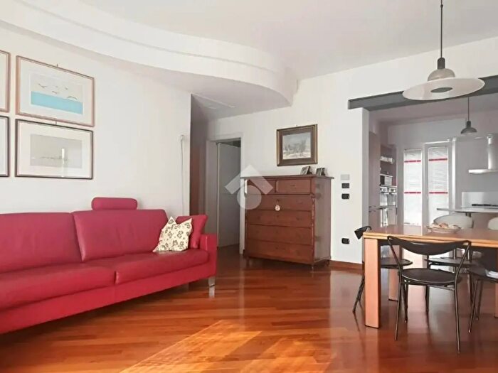 Appartamento con 5 locali in vendita in Via Luigi Boccherini, Verona