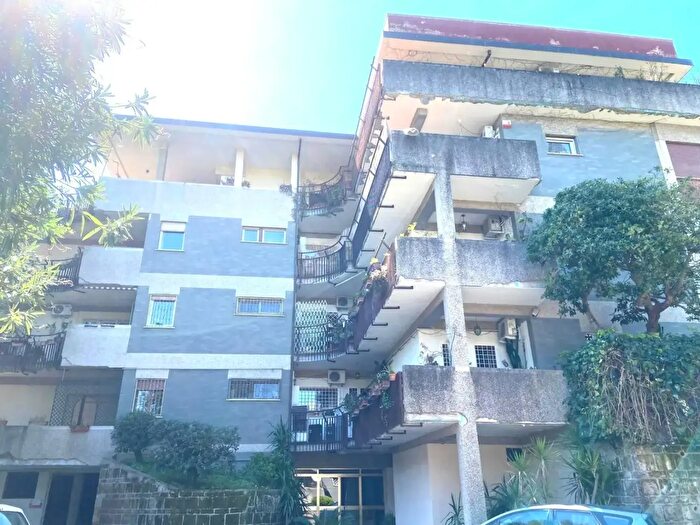 Appartamento quadrilocale in vendita in Via Campagnano, Roma