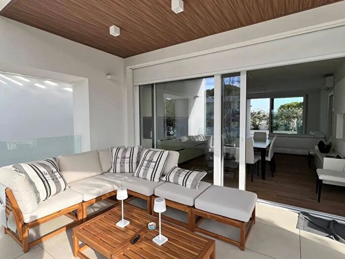 Appartamento trilocale in vendita in Viale Emilia, Riccione