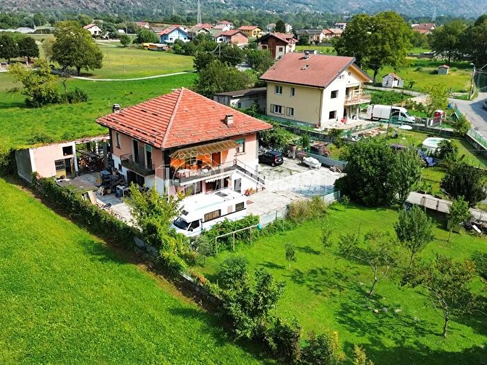 Casa con 5 locali in vendita in Via Peirolero, Vaie