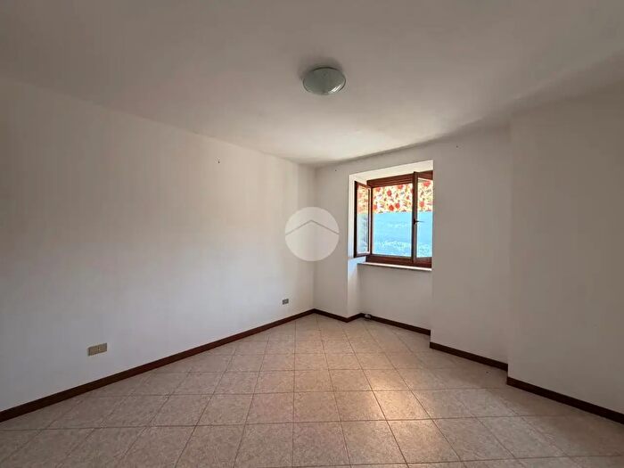 Appartamento quadrilocale in vendita in Via Pozzuolo, Monno
