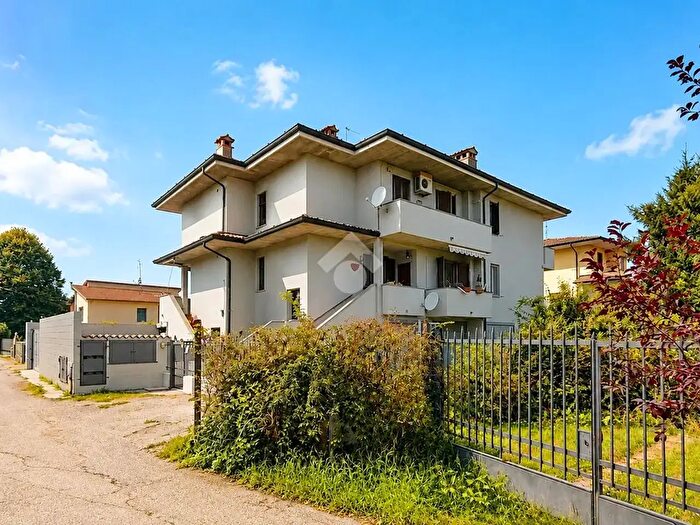 Appartamento trilocale in vendita in Via dei Platani, Trescore Cremasco