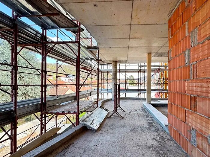 Appartamento trilocale in vendita in Via Mazzini, Cisano Bergamasco