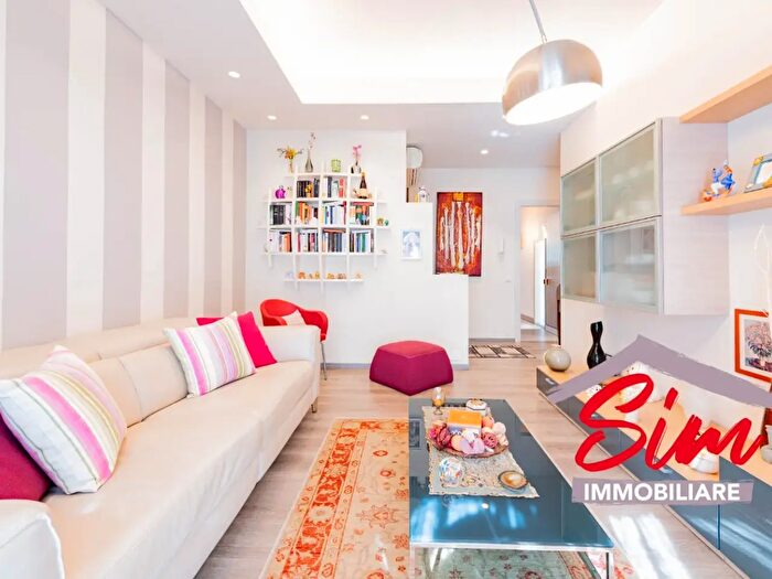 Appartamento trilocale in vendita in Via Guglielmo Marconi Snc, Novara