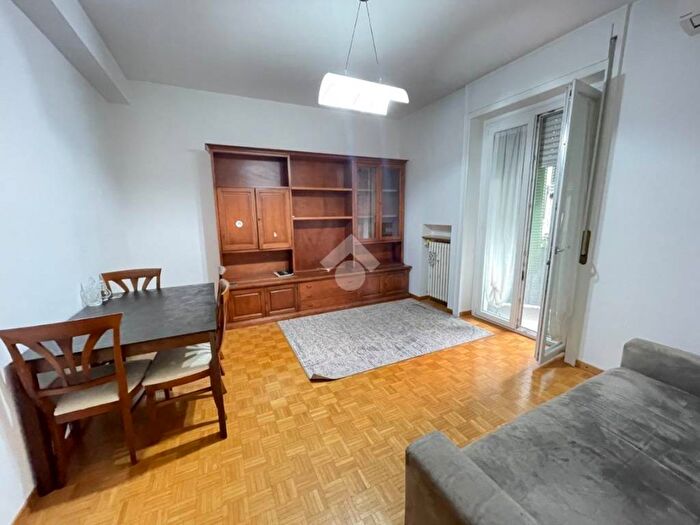 Appartamento trilocale in affitto in Viale rimembranze, Saronno