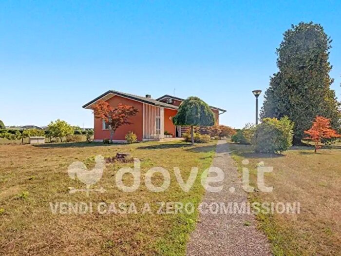 Casa con 6 locali in vendita in Via Castellana Vecchia Snc, Quinto Di Treviso
