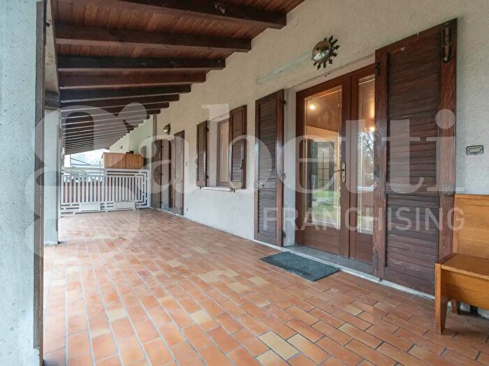 Casa con 7 locali in vendita in Via delle Azalee, Mogliano Veneto