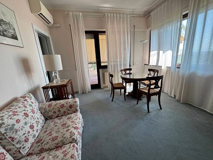 Appartamento trilocale in affitto in Via Andrea Giardina, Fleming, Roma