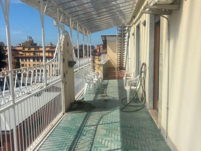 Casa con 6 locali in affitto in Via SantAntonio Maria Gianelli, Villa Fiorelli, Roma