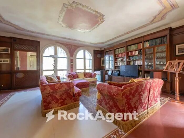 Casa con 6 locali in vendita in Corso Genova, Vigevano