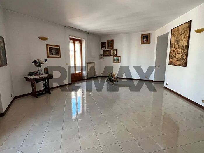 Appartamento con 7 locali in vendita in Fasano