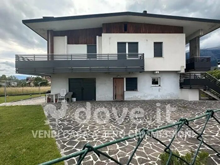 Casa con 6 locali in vendita in Via Cal De Formiga, Santa Giustina