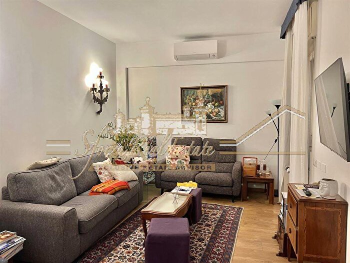 Appartamento trilocale in affitto in Via Ripamonti, Vigentino Fatima, Milano