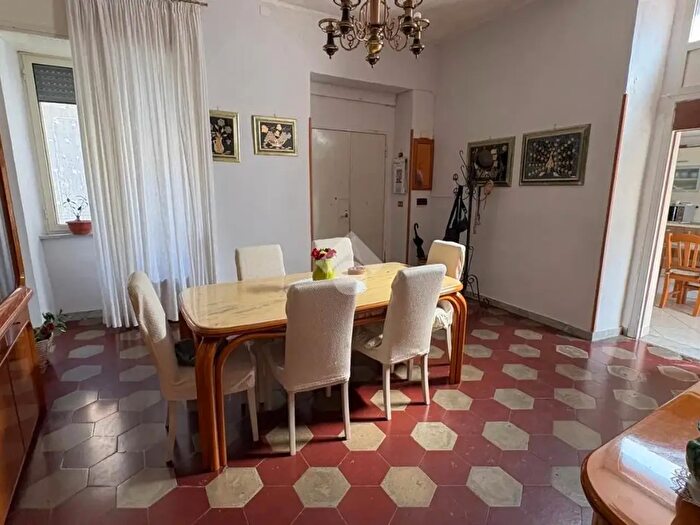 Appartamento trilocale in vendita in Via Raffaele Viviani, Castellammare Di Stabia