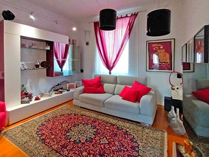 Appartamento quadrilocale in affitto in Via del Campo d'Arrigo, Campo di Marte, Firenze