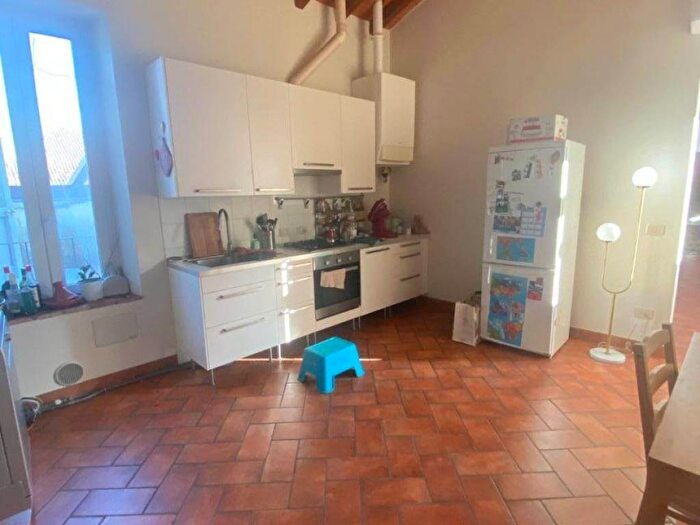 Casa trilocale in affitto in Borgo Santa Chiara dAssisi, Centro Storico, Parma